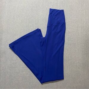 Aerie Offline Real Me High Waisted Crossover Flare Legging Size S in Yearbook